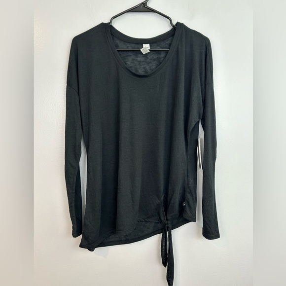 NWT Marika Long Sleeve Lightweight Tie Waist Black Top Size Large - Picture 1 of 9
